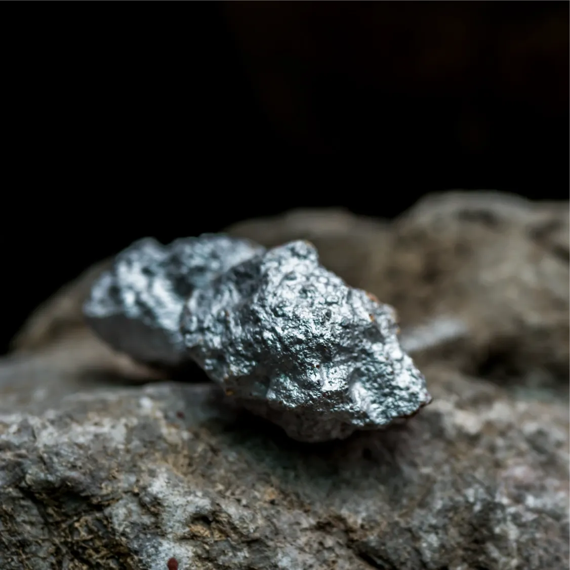 BLOOH Solution Seltene Elemente - Gold Platin Ruthenium Scandium Silber Technologien